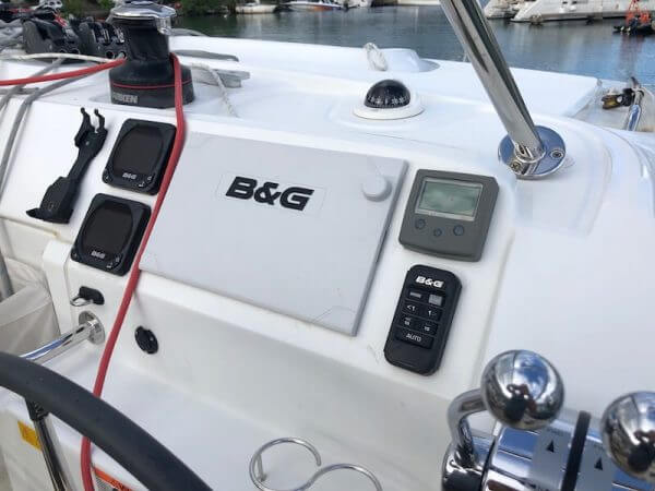 IMG_4907-2 Lagoon 39 39' 2016 (Sophisticat)