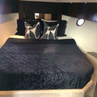 Cruiser Yachts Cantius 41′ 2012 (Seas The Moment)