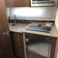 Cruiser Yachts Cantius 41′ 2012 (Seas The Moment)