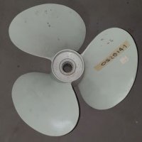 Volvo Penta 3 Blade Right-Hand Inboard Propeller - 15'' x 19'' # 082014-1 (New) Volvo Penta 3 Blade Right-Hand Inboard Propeller - 15'' x 19'' # 082014-1 (New)