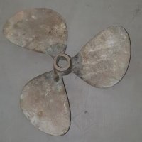 Michigan Inboard Bronze 3-Blade Right-Hand Propeller 10 1/4'' x 10'' Michigan Inboard Bronze 3-Blade Right-Hand Propeller 10 1/4'' x 10''