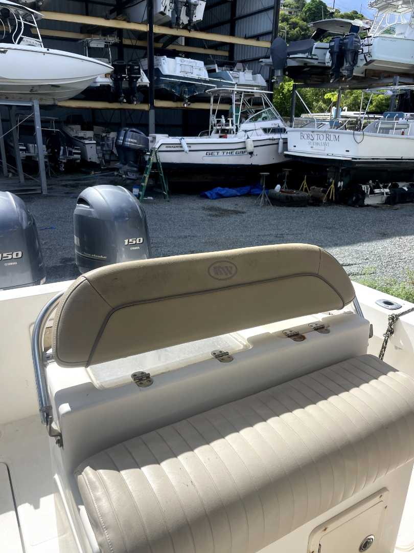 Mako 23' CC Twin 150 Yamaha Outboards Mako 23' CC Twin 150 Yamaha Outboards