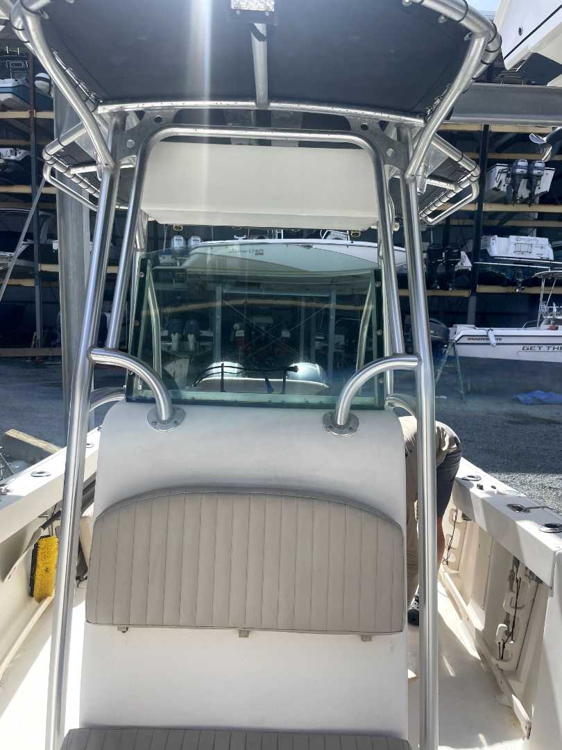 Mako 23' CC Twin 150 Yamaha Outboards Mako 23' CC Twin 150 Yamaha Outboards
