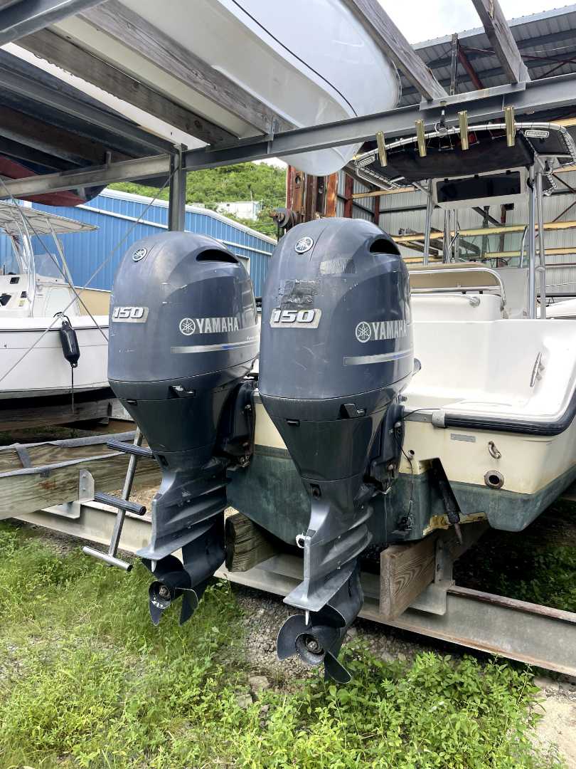 Mako 23' CC Twin 150 Yamaha Outboards Mako 23' CC Twin 150 Yamaha Outboards