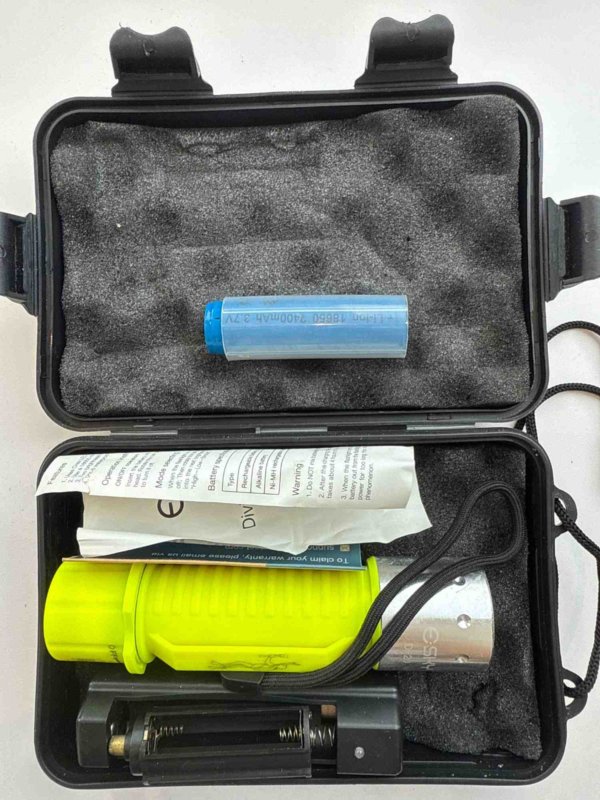 E Sky Diving Flashlight DF20 w/battery