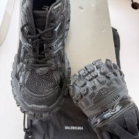 Balenciaga Bouncer Size 11 men’s /44 EU - Used/worn once! Balenciaga Bouncer Size 11 men’s /44 EU - Used/worn once!