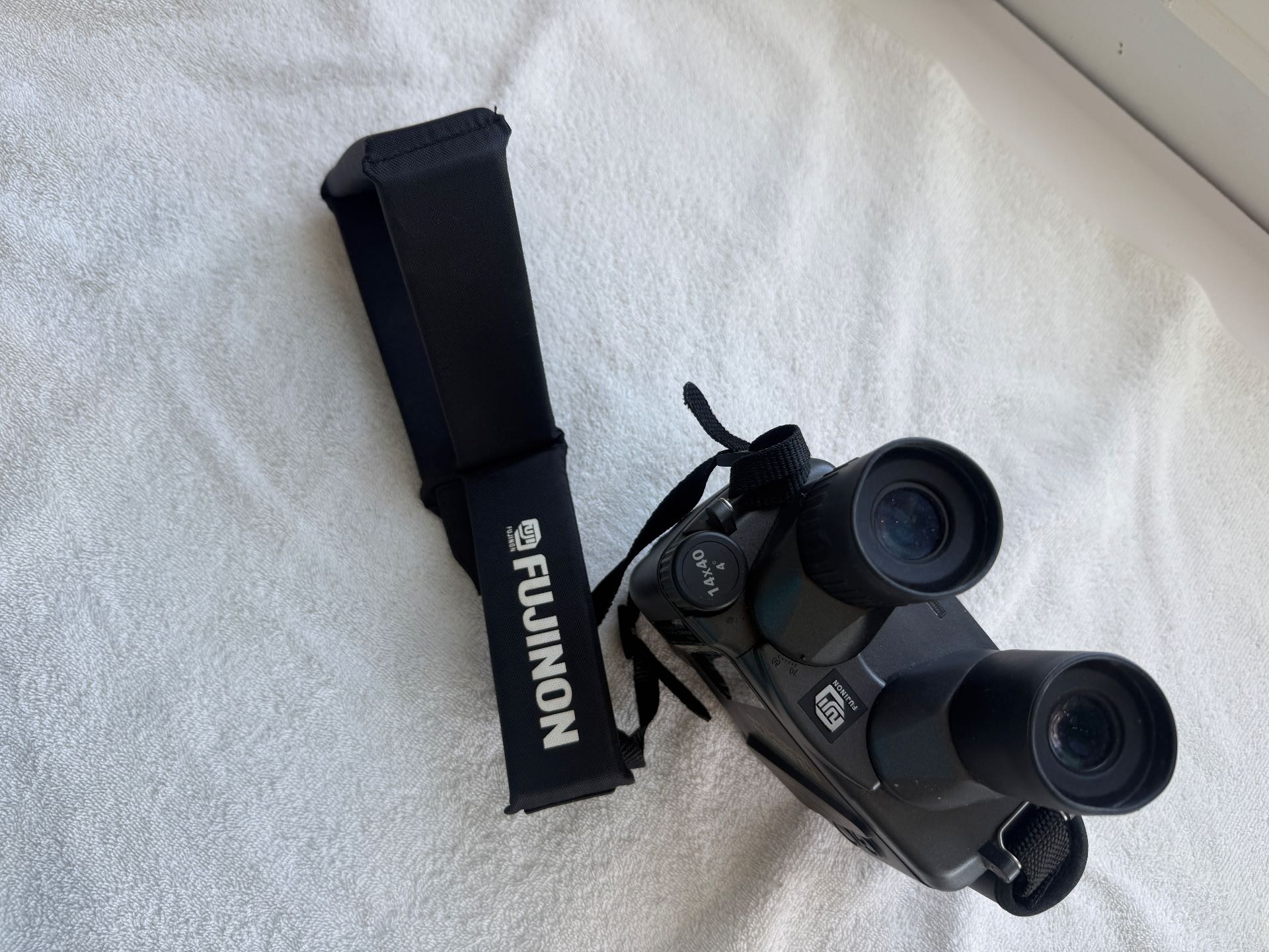 IMG_9069.jpeg Fujinon 14x40 Binocular
